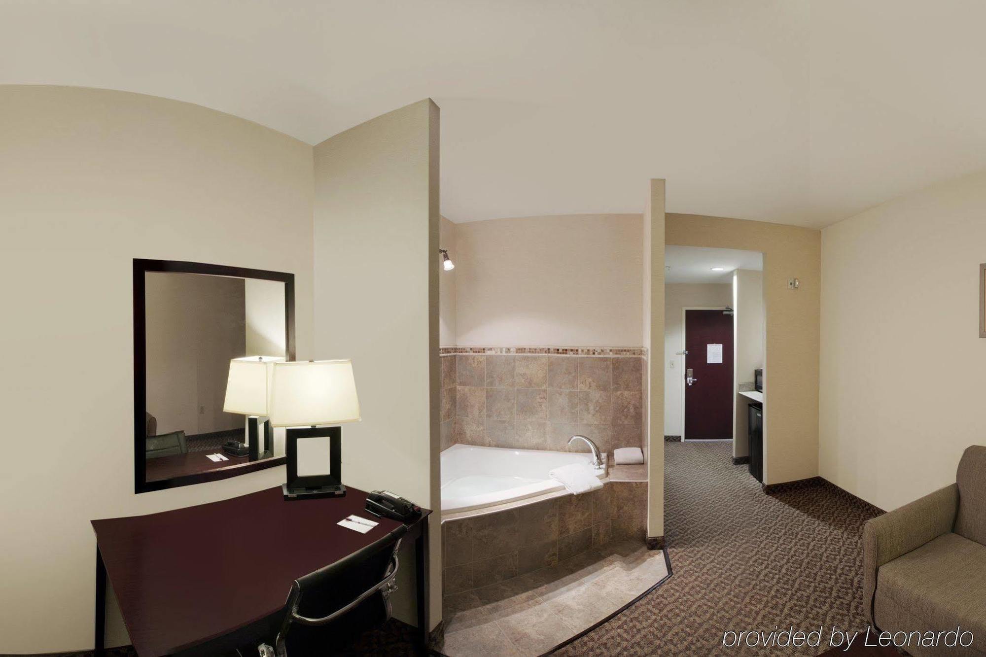 Comfort Suites Cicero - Syracuse North Екстер'єр фото